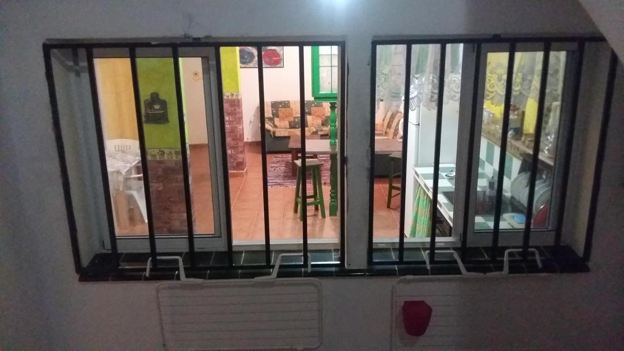 Habitacion Matrimonial En Un Bajo Bano Compartido Areas Compartidas Abades  Zewnętrze zdjęcie