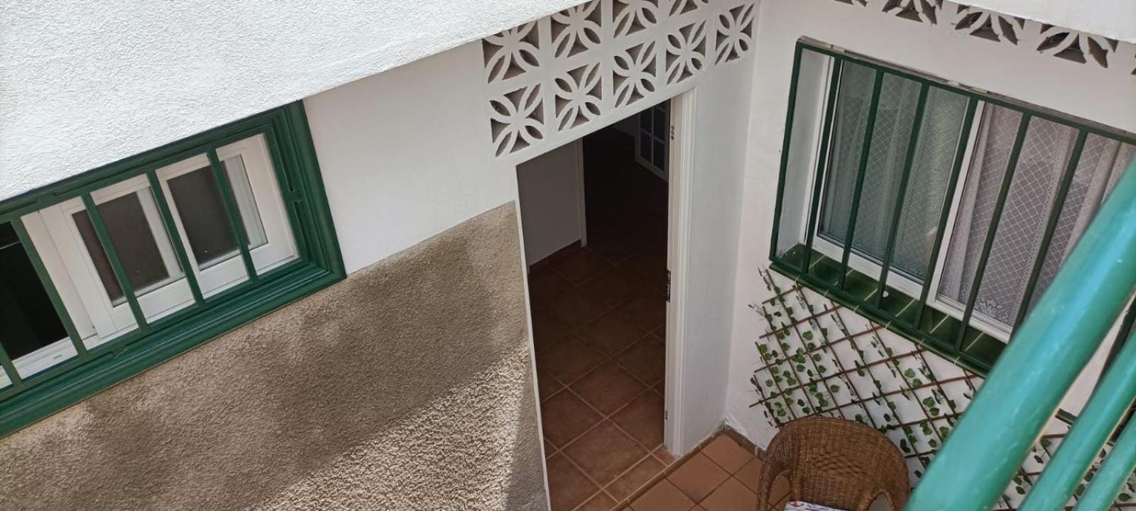 Habitacion Matrimonial En Un Bajo Bano Compartido Areas Compartidas Abades  Zewnętrze zdjęcie