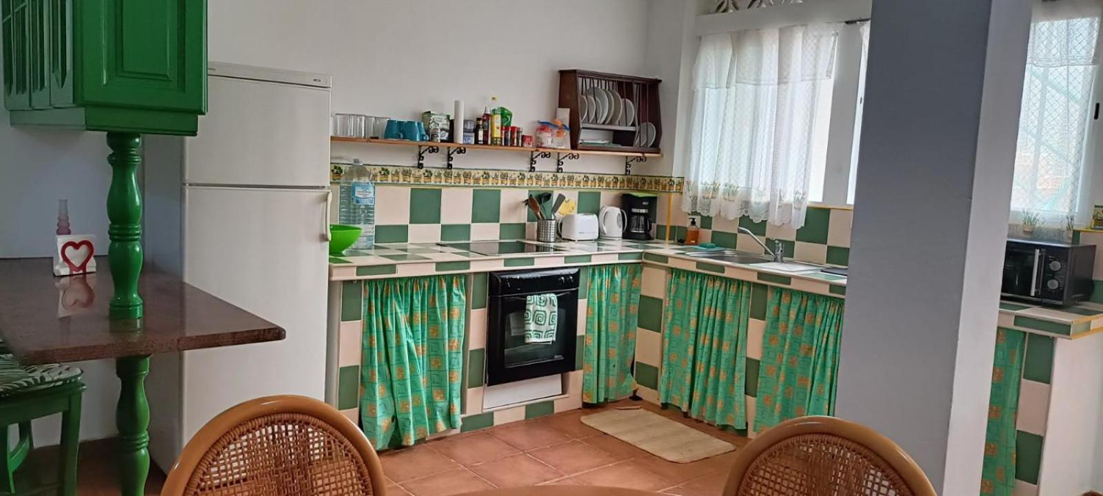 Habitacion Matrimonial En Un Bajo Bano Compartido Areas Compartidas Abades  Zewnętrze zdjęcie