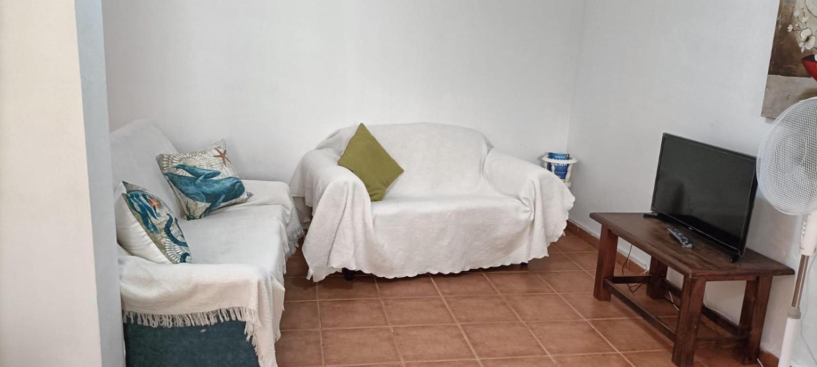 Habitacion Matrimonial En Un Bajo Bano Compartido Areas Compartidas Abades  Zewnętrze zdjęcie